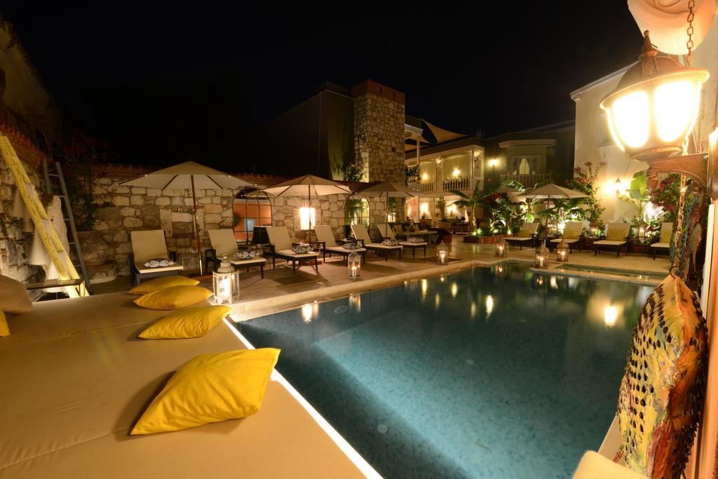 Marge Hotel Çeşme Luaran gambar
