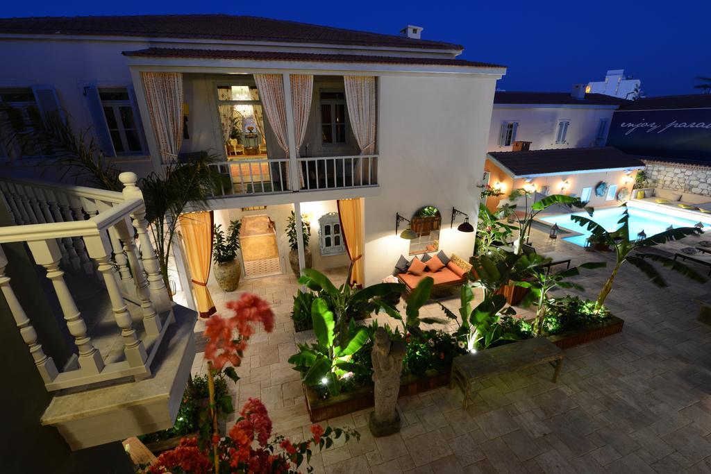 Marge Hotel Çeşme Luaran gambar