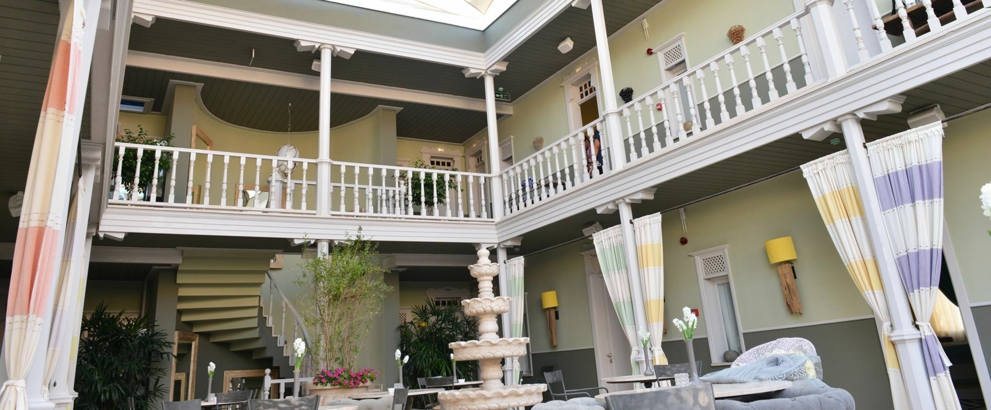 Marge Hotel Çeşme Luaran gambar